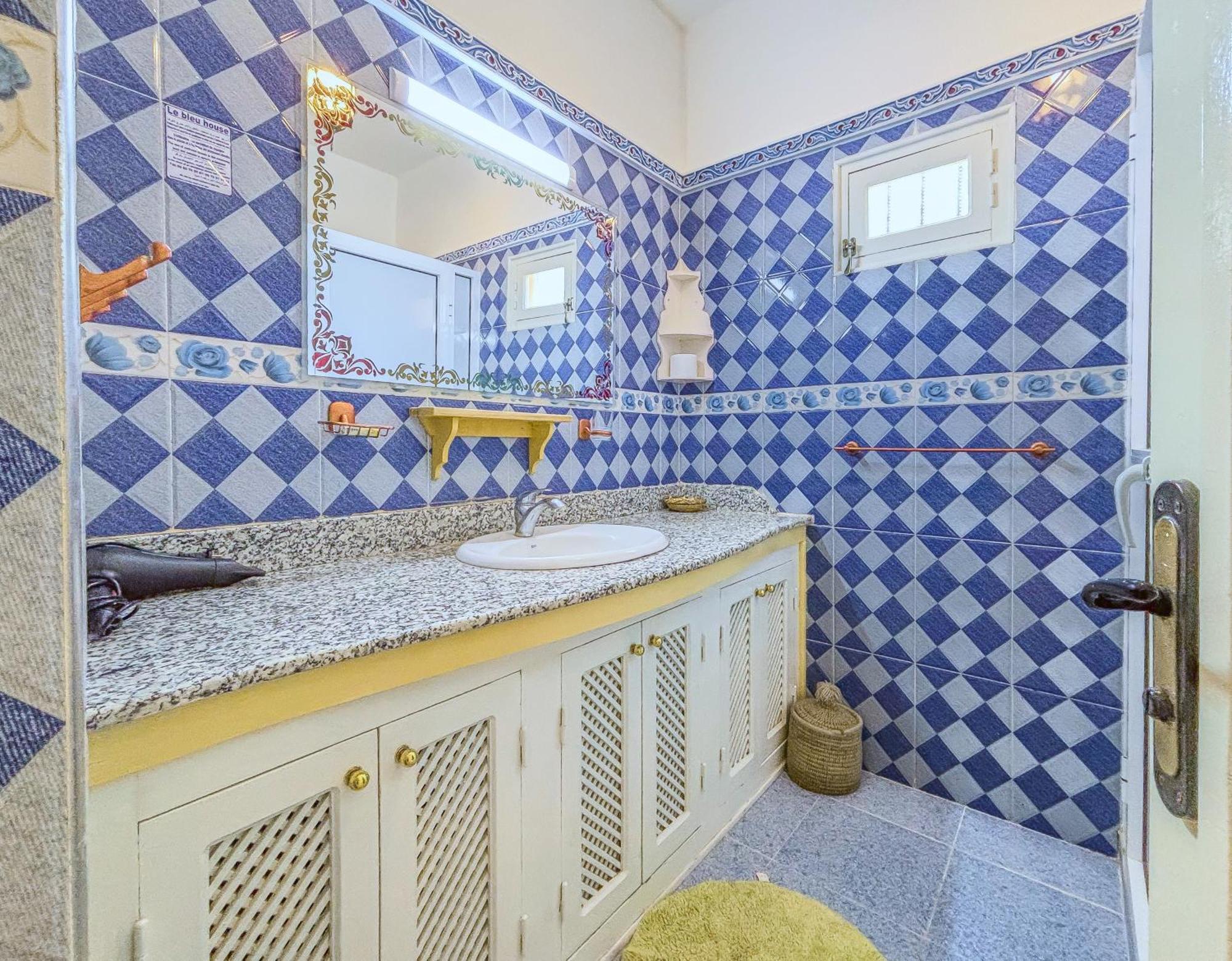 Le Bleu House Acomodação com café da manhã Sidi Abdallah Ghiat Exterior foto
