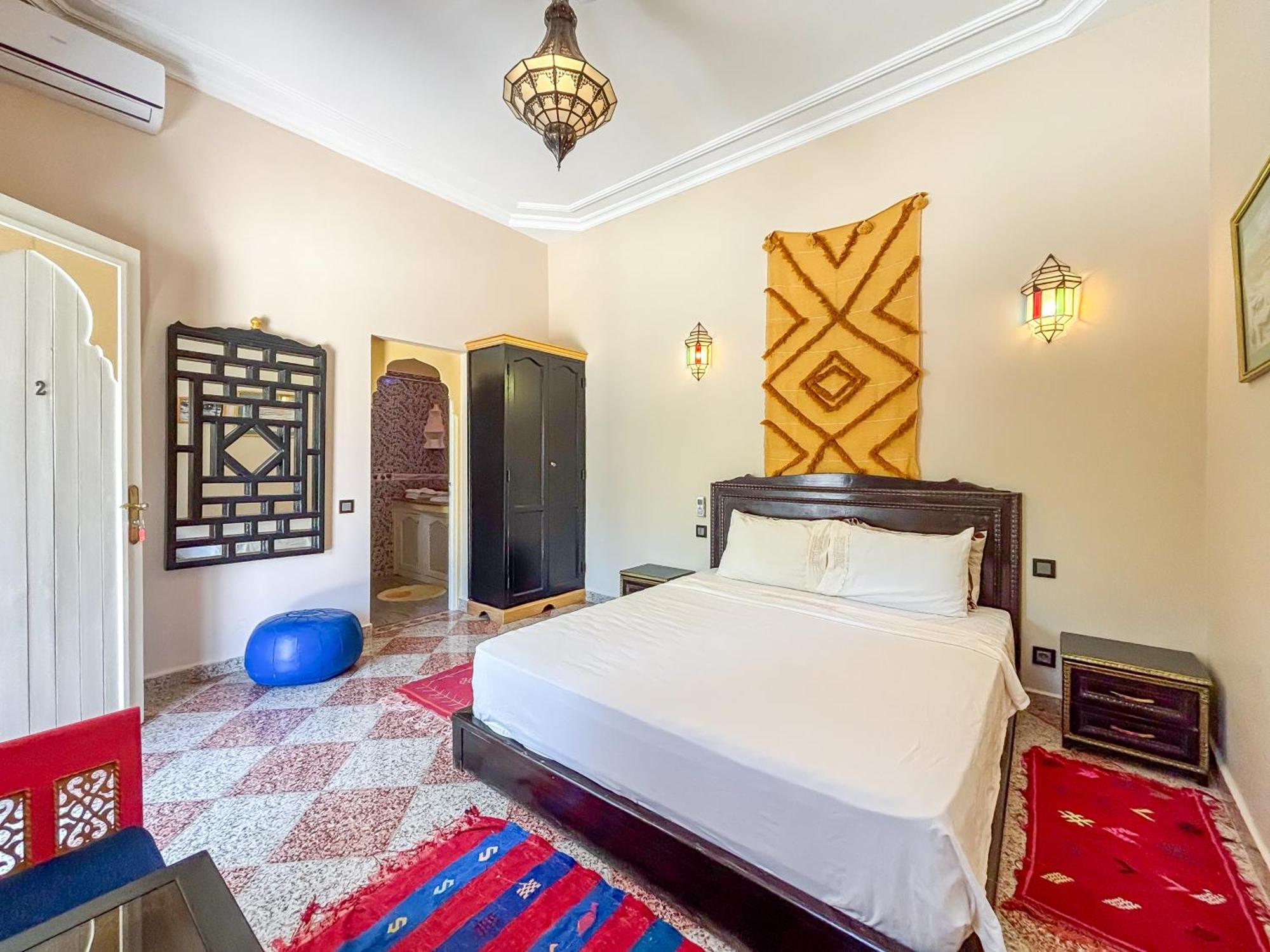 Le Bleu House Acomodação com café da manhã Sidi Abdallah Ghiat Exterior foto